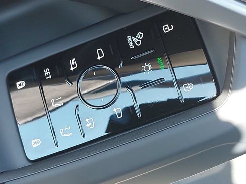 New 2026 Audi SQ5 Premium Plus AWD/4WD image 31