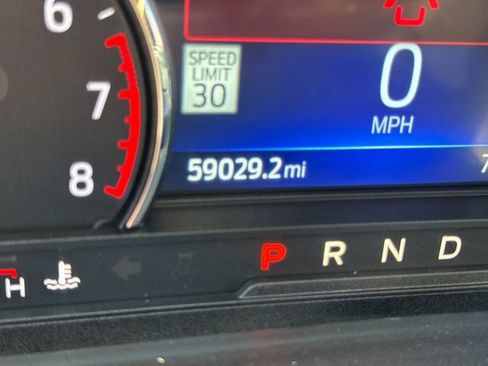 Used 2022 Ford Explorer XLT w/ Equipment Group 202A AWD/4WD image 21