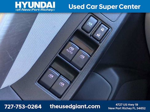 Used 2016 Subaru Forester 2.5i Premium w/ All-Weather Package AWD/4WD image 25