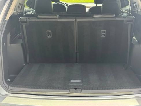 Used 2025 Volkswagen Atlas SE FWD image 35