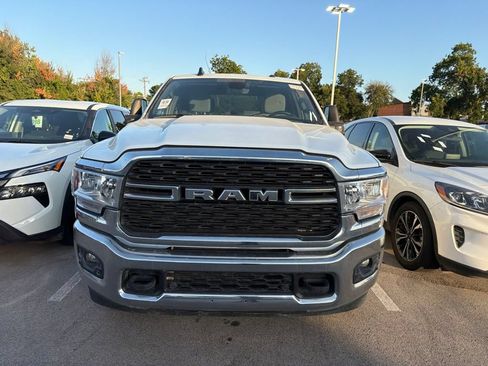 Used 2024 RAM 2500 Big Horn w/ Off Road Package AWD/4WD image 2