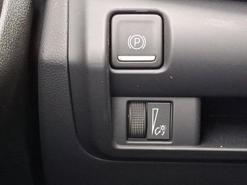 Used 2025 Cadillac CT4 Luxury image 23