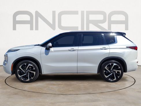 Used 2023 Mitsubishi Outlander SEL FWD image 7