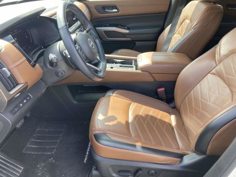 Used 2022 Nissan Pathfinder Platinum w/ Cargo Package FWD image 20