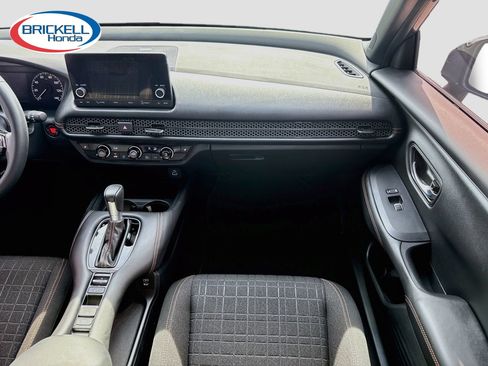 Used 2024 Honda HR-V Sport image 20