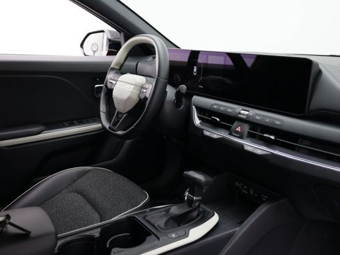Used 2025 Kia K4 GT-Line FWD image 37