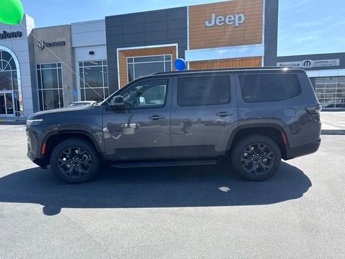 New 2026 Jeep Grand Wagoneer 4WD image 8
