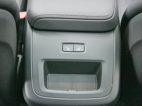 New 2026 Volvo XC60 B5 Plus w/ Protection Package Premier image 24