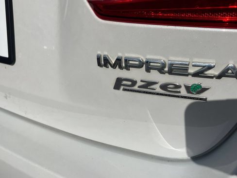 Used 2017 Subaru Impreza 2.0i AWD/4WD image 23