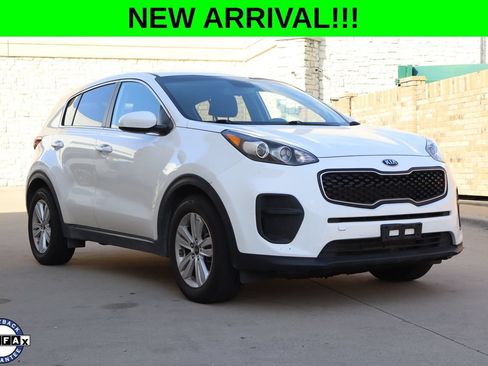 Used 2019 Kia Sportage LX FWD image 1