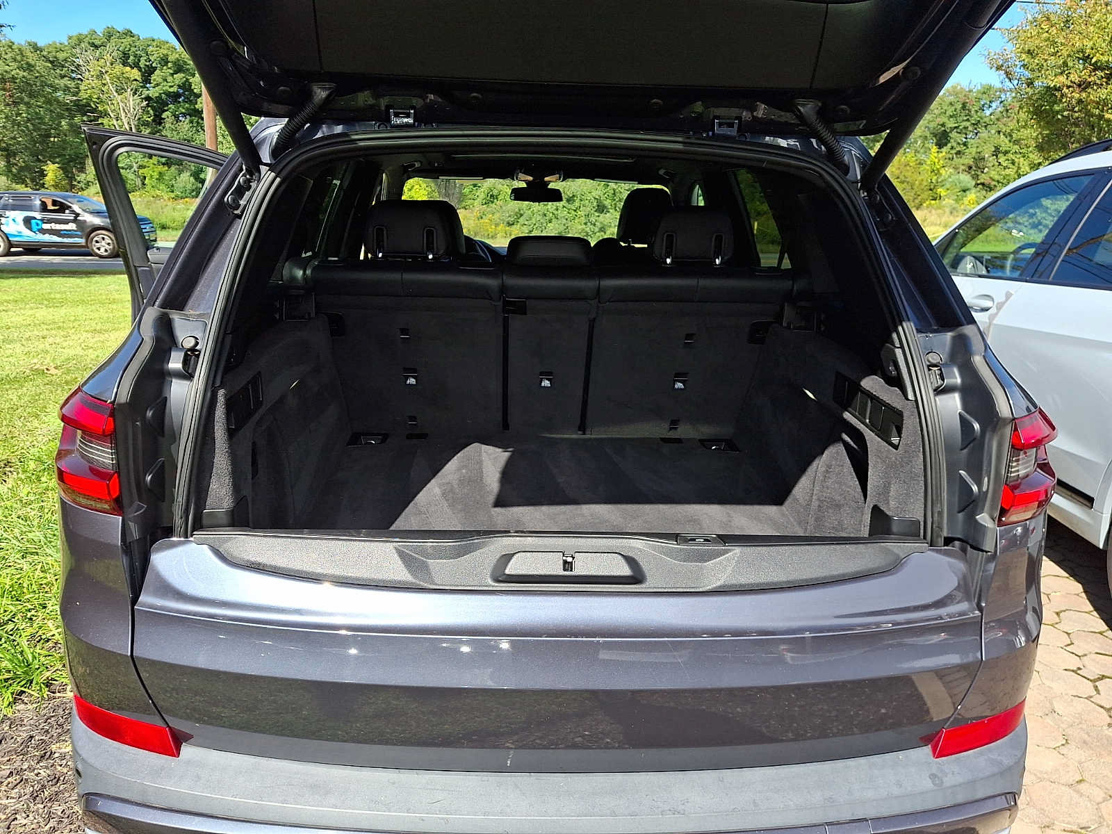 Used 2019 BMW X5 xDrive40i w/ Convenience Package AWD/4WD image 29