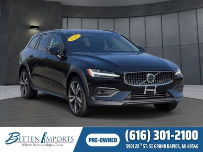 Used 2025 Volvo V60 B5 Cross Country Plus