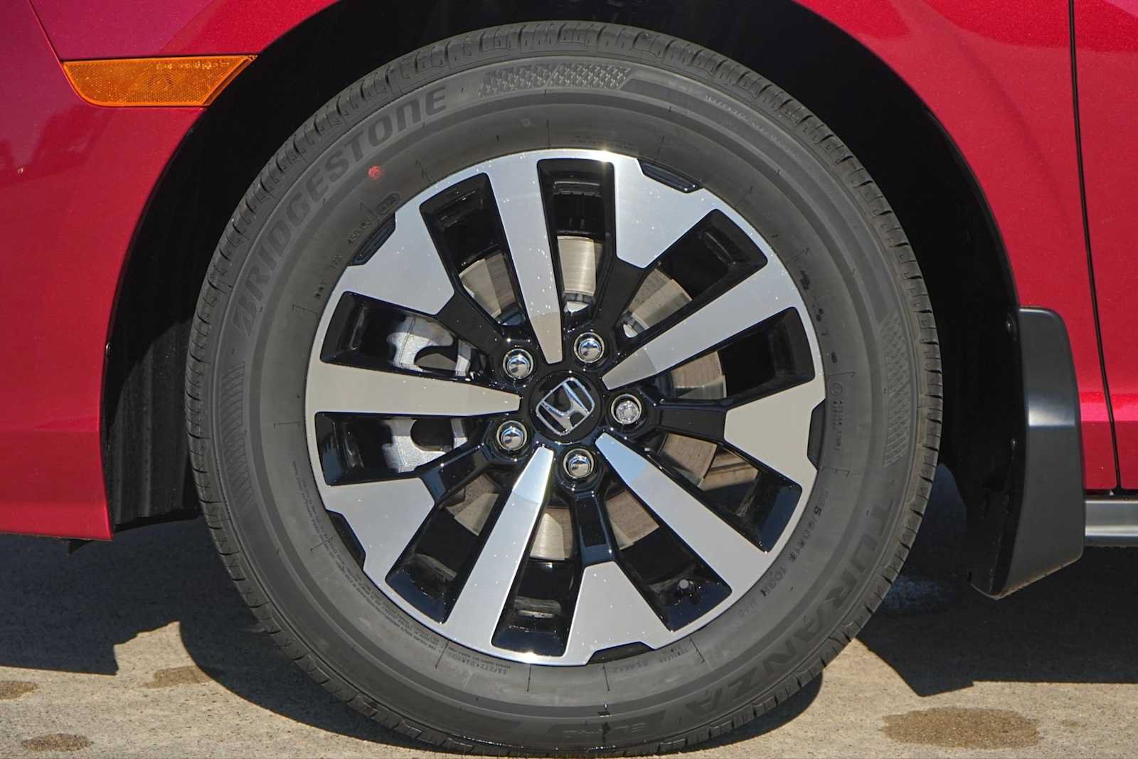 Certified 2026 Honda Odyssey EX-L image 7