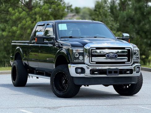 Used 2016 Ford F250 Lariat w/ Chrome Package AWD/4WD image 13