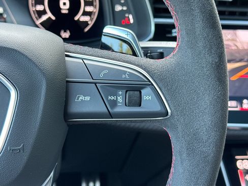 Used 2026 Audi RS Q8 performance image 28