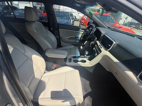 Used 2021 Kia Sportage S FWD image 17