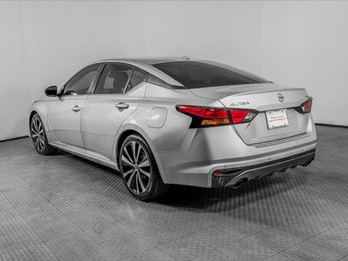 Used 2022 Nissan Altima 2.5 SR FWD image 6
