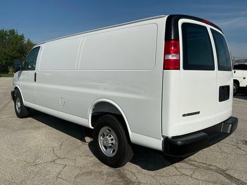 New 2026 Chevrolet Express 3500 Extended w/ Driver Convenience Package RWD image 4