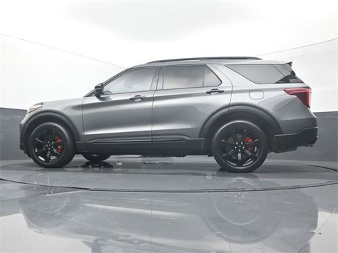 Used 2023 Ford Explorer ST w/ Equipment Group 401A image 9