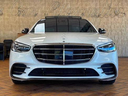 Used 2023 Mercedes-Benz S 580 4MATIC Sedan image 4