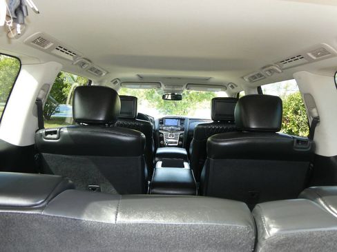 Used 2019 INFINITI QX80 Luxe w/ 22" Wheel Package image 16