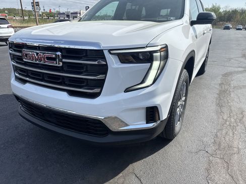 New 2025 GMC Acadia Elevation image 10