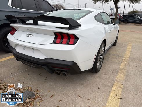 Used 2024 Ford Mustang GT Premium image 4