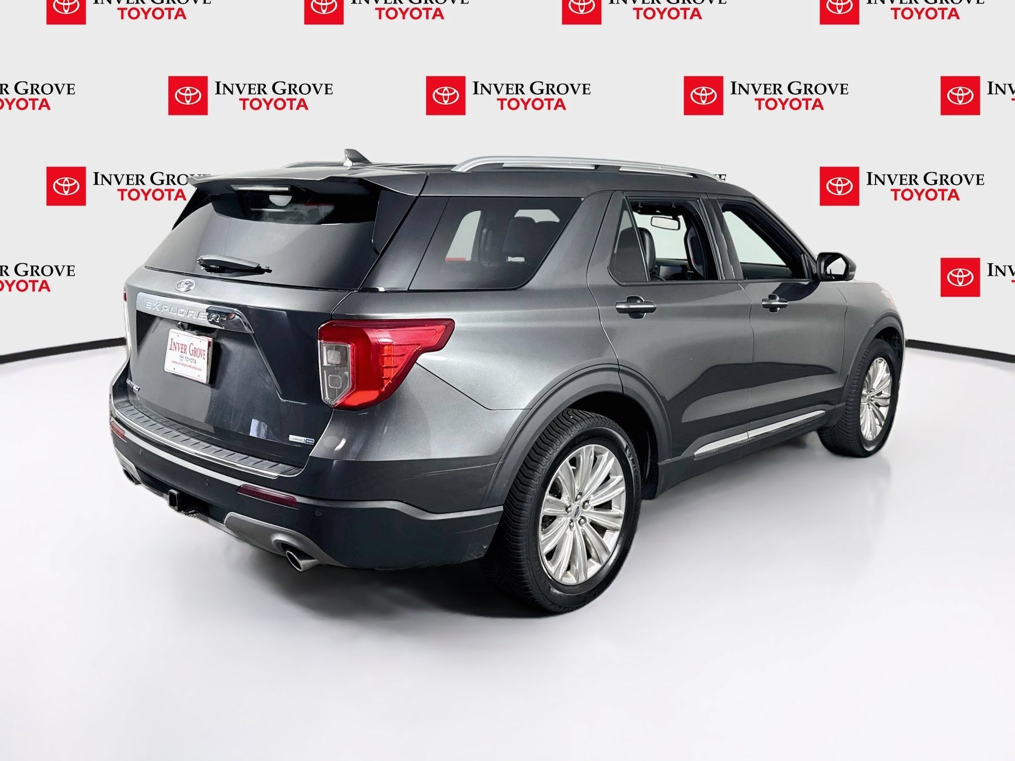 Used 2020 Ford Explorer Limited w/ Class III Trailer Tow Package AWD/4WD image 5