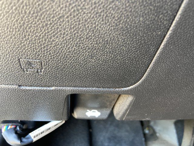 Used 2025 Chevrolet Trax LS w/ LS Convenience Package FWD image 43