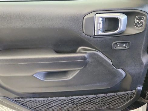 Used 2021 Jeep Wrangler Unlimited Sport image 28