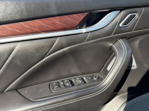 Used 2019 Maserati Levante GTS image 36