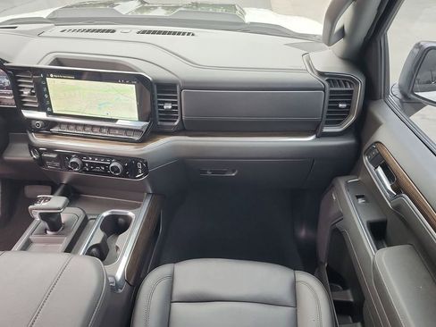 Certified 2025 Chevrolet Silverado 1500 LT Trail Boss w/ Convenience Package II AWD/4WD image 29
