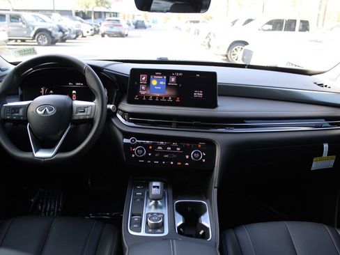 Certified 2025 INFINITI QX60 Luxe image 25