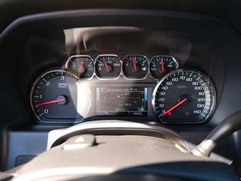 Used 2018 Chevrolet Silverado 1500 LT w/ All Star Edition image 42