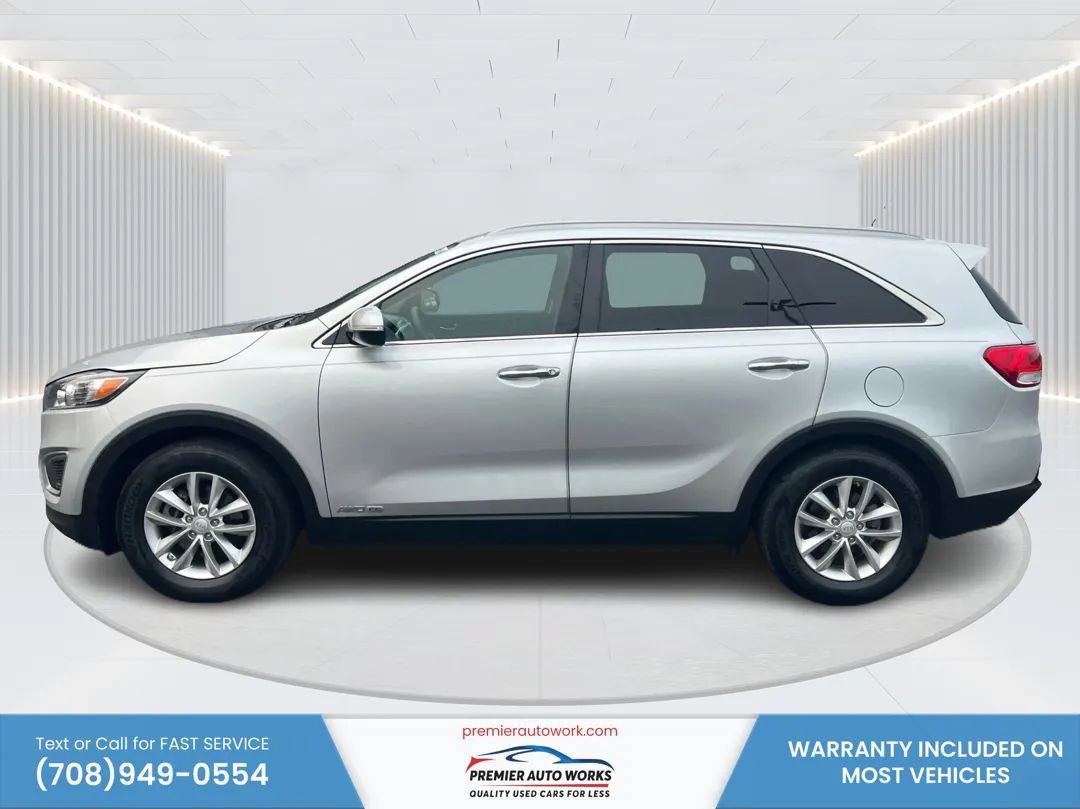 Used 2017 Kia Sorento AWD image 9