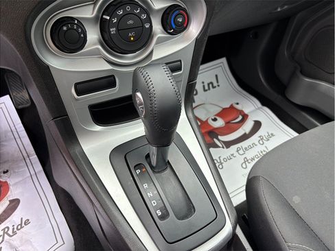 Used 2018 Ford Fiesta SE FWD image 26