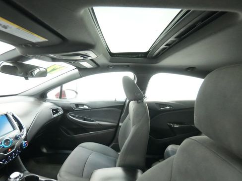 Used 2017 Chevrolet Cruze LT w/ Sun And Sound Package image 20