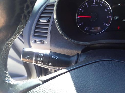 Used 2015 Kia Forte EX w/ EX Premium Package image 19