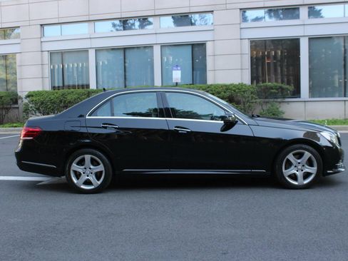 Used 2015 Mercedes-Benz E 350 4MATIC Sedan image 6