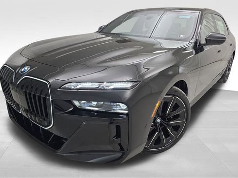 New 2026 BMW i7 xDrive60 w/ Executive Package image 1