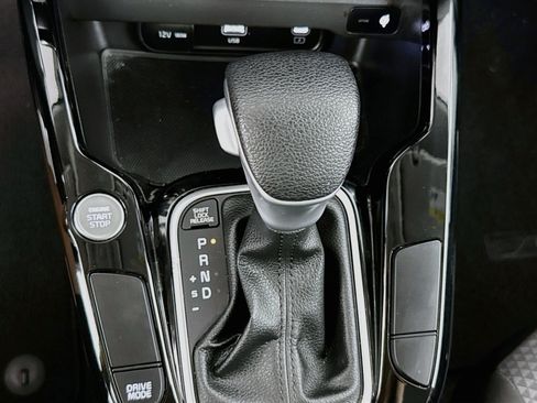 Used 2025 Kia Soul S FWD image 18