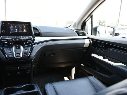 Used 2021 Honda Odyssey Touring image 32