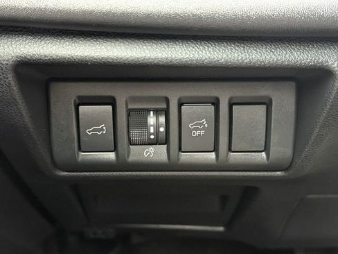 Used 2025 Subaru Outback Limited image 22