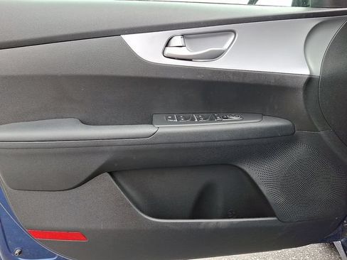 Certified 2023 Kia Forte LXS FWD image 12
