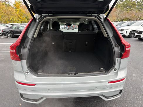 Certified 2025 Volvo XC60 B5 Plus image 22