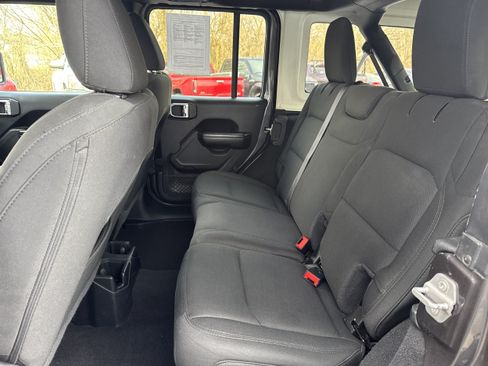 Used 2020 Jeep Wrangler Unlimited Sport S AWD/4WD image 7