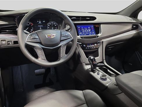 Used 2025 Cadillac XT5 Luxury w/ LPO, Floor Liner Package image 20