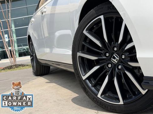 Used 2024 Honda Accord Touring image 18