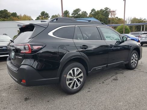 New 2025 Subaru Outback Premium image 6