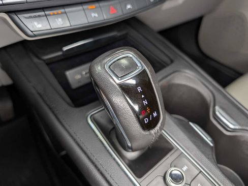 Used 2019 Cadillac XT4 Premium Luxury AWD/4WD image 30